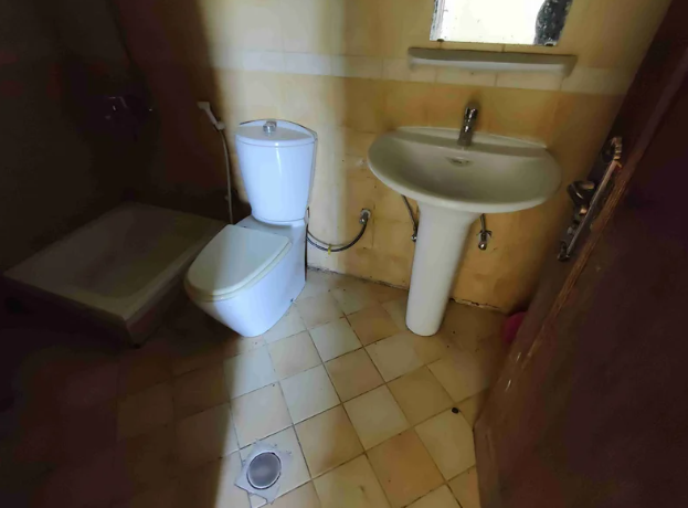 Low Price Big Size Closed Hall 1 Bedroom