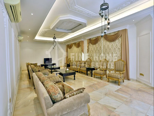 For Sale | Luxury 3Villas Compound | Garden | Majlis | Elevator
