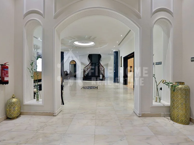 For Sale | Luxury 3Villas Compound | Garden | Majlis | Elevator
