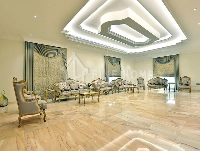 For Sale | Luxury 3Villas Compound | Garden | Majlis | Elevator